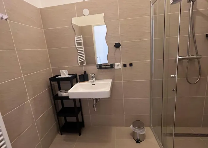 Bibi Hfb, Ac, Free Parking, 7min To Centre Viena