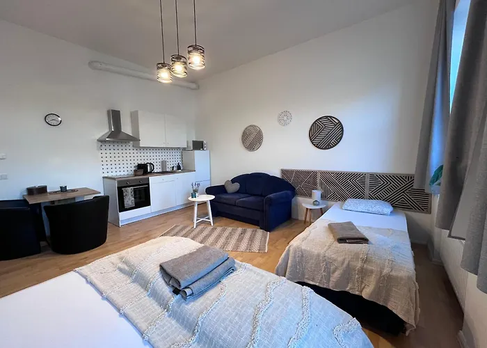 Bibi For 4, Hfb, Free Parking, 7min By Metro To Centre * فيينا